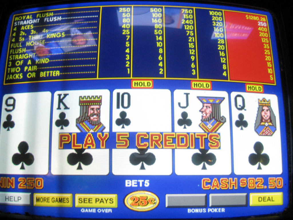 игровые автоматы покер на реальные деньги